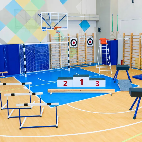 Щит баскетбольный игровой (монолитный поликарбонат) 1050х1800 мм ZAVODSPORTA за 47&nbsp;600 ₽ в Екатеринбурге